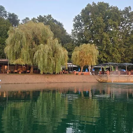 Laguna Club シャレー Donji Žabar